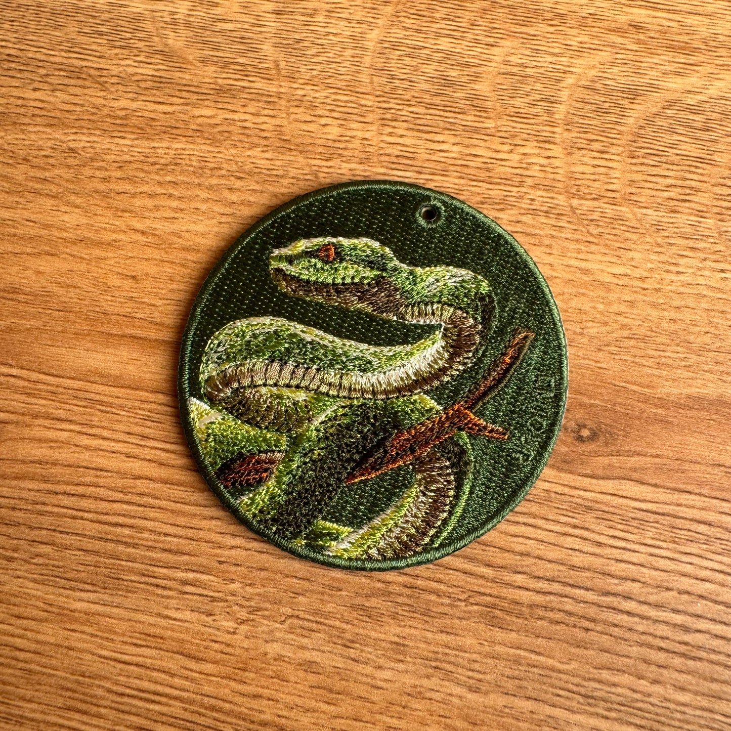 雙面刺繡吊飾 - 青竹絲