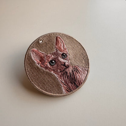 Double-sided embroidery pendant-black and white dodger rabbit (rabbit)