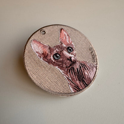 Double-sided embroidery pendant-black and white dodger rabbit (rabbit)