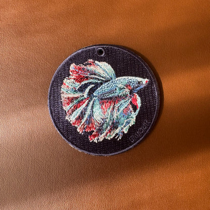 雙面刺繡吊飾 - 鬥魚