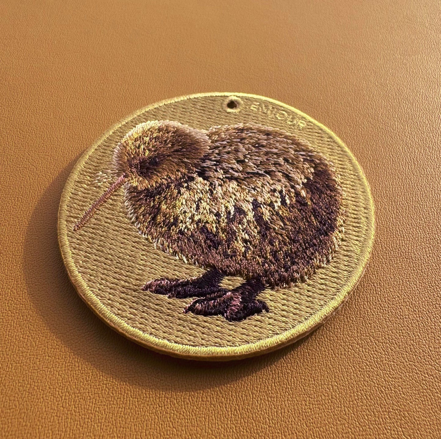 雙面刺繡吊飾 - 奇異鳥