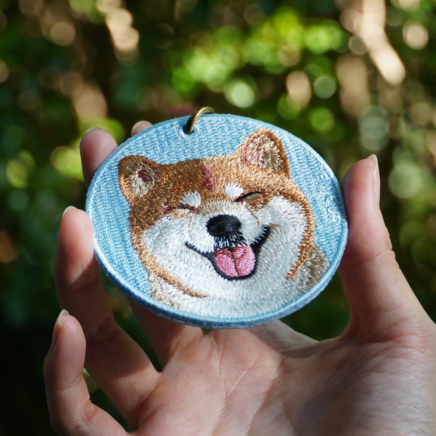 リバーシブル刺繍チャーム - 柴犬